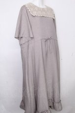 画像3: m petit by misako / AOKレースセーラーワンピース 4L ベージュ S-26-10-24-046-LO-OP-AS-ZS (3)