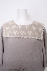 画像4: m petit by misako / AOKレースセーラーワンピース 4L ベージュ S-26-10-24-046-LO-OP-AS-ZS (4)