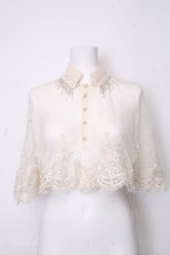 画像1: BLOOD SUPPLY（海外ブランド） / Lace Vintage Victorian Short Cape Shawl  ベージュ S-26-10-26-023-GO-TO-HR-ZS (1)
