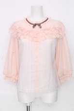 画像1: axes femme POETIQUE / レーシーフリルスタンドブラウス  ピンク S-26-10-28-011-AX-TO-AS-ZS (1)