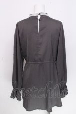 画像2: axes femme POETIQUE / ヴィンテージサテンブラウス  グレー S-26-10-28-013-AX-BL-HR-ZS (2)