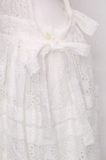 画像5: Jane Marple / アイレットレースのエプロンドレス  白 S-26-10-28-020-JM-OP-AS-ZS (5)
