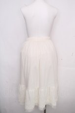 画像2: axes femme / 選べる着丈レースペチスカート  キナリ S-26-10-29-046-AX-SK-HR-ZS (2)