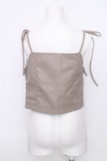 画像2: axes femme / リボンフェイクレザービスチェ  ベージュ S-26-10-30-032-AX-TO-AS-ZS (2)