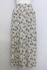 画像1: 【SALE】KANEKO ISAO / フラワー総柄スカート  アイボリーＸ黒 T-24-01-16-039-EL-SK-HD-ZT402 (1)