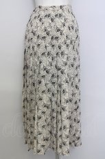 画像2: 【SALE】KANEKO ISAO / フラワー総柄スカート  アイボリーＸ黒 T-24-01-16-039-EL-SK-HD-ZT402 (2)