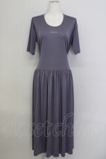 画像1: 【SALE】KANEKO ISAO / ロゴ刺繍半袖ワンピース  紫 T-24-01-16-016-EL-OP-HD-ZT373 (1)