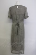 画像2: 【SALE】KANEKO ISAO / ドットシフォンワンピース  グレーＸアイボリー T-24-01-16-020-EL-OP-HD-ZT401 (2)