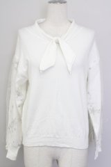 axes femme / お星さまチュール袖ニット  シロ T-24-01-17-003-AX-TO-IG-ZI