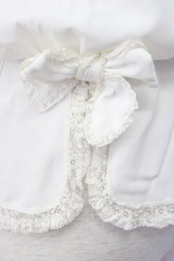 画像3: INGEBORG / フロントリボン半袖ブラウス  白 T-24-01-20-014-LO-BL-HD-ZT004