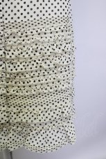 画像4: 【SALE】KANEKO ISAO / 裾フリルピンタックドットスカート  白Ｘ黒 T-24-01-21-047-EL-SK-HD-ZT053 (4)