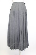 画像2: 【SALE】INGEBORG / ニットカメリア刺繍サイドベルトスカート  グレーＸ白 T-24-01-24-038-LO-SK-HD-ZT146 (2)
