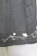 画像5: INGEBORG / ニットカメリア刺繍サイドベルトスカート  グレーＸ白 T-24-01-24-038-LO-SK-HD-ZT146