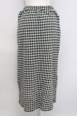 画像2: 【SALE】KANEKO ISAO / ギンガムチェックタイトスカート  黒Ｘ白チェック T-24-01-24-040-EL-SK-HD-ZT134 (2)