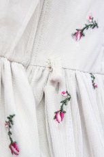 画像3: 【SALE】F&A / フラワー刺繍チュールキャミワンピース  アイボリー T-24-02-07-011-LO-OP-HD-ZT099 (3)