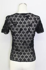 画像2: 【SALE】INGEBORG / フラワー透かしニットトップス  黒 T-24-02-18-036-LO-TO-HD-ZT360 (2)