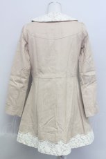 画像2: 【SALE】an another angelus / レーススカラップコート  ベージュ T-24-02-28-004-CA-CO-SZ-ZTC022 (2)