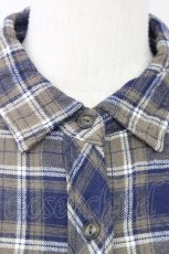 画像4: 【SALE】E hyphen world gallery / ネルシャツワンピース  カーキ×ネイビー T-24-03-19-040-LO-OP-IG-ZT415 (4)
