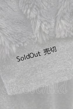 画像6: 【SALE】E hyphen world gallery PEACE / ファースリーブプルオーバー  グレー T-24-03-21-010-LO-TO-IG-ZT127