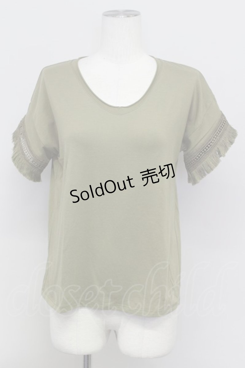 画像1: 【SALE】E hyphen world gallery PEACE / 袖フリンジプルオーバー  オリーブ T-24-03-21-015-LO-TO-IG-ZT127 (1)
