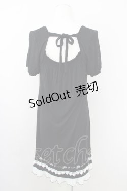 画像2: Ozz oneste /裾薔薇刺繍パフ袖ワンピース  黒 T-24-08-02-022-OO-OP-SZ-ZT337