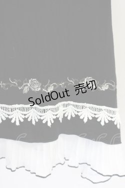 画像5: Ozz oneste /裾薔薇刺繍パフ袖ワンピース  黒 T-24-08-02-022-OO-OP-SZ-ZT337