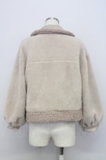 画像2: 【SALE】titty&Co. / ボアジャケット F ベージュ T-24-09-18-004-LO-JA-SZ-ZT356 (2)