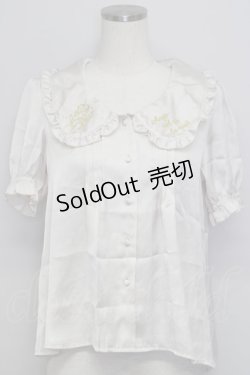 画像1: Fi.n.t / 襟刺繍スカラップ半袖サテンブラウス  アイボリーＸゴールド T-24-10-31-021-CA-BL-HD-ZT279