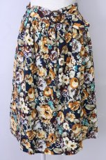 画像1: 【SALE】Fi.n.t / フラワー総柄スカート  ブラウンＸ白 T-24-11-07-055-CA-SK-HD-ZT143 (1)