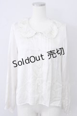 Fi.n.t / 刺繍スカラップ襟ブラウス  アイボリーＸゴールド T-24-11-07-060-CA-BL-HD-ZT143