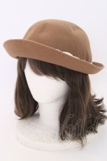 画像1: 【SALE】axes femme / パールレースボーラーハット  チャ T-24-12-03-001-AX-AC-SA-ZTK007 (1)