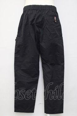 画像2: Karl Helmut / サイドボタン&ロゴ刺繍パンツ  黒 T-24-12-27-025-EL-PA-SA-ZT403