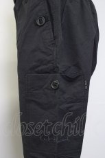 画像5: 【SALE】Karl Helmut / サイドボタン&ロゴ刺繍パンツ  黒 T-24-12-27-025-EL-PA-SA-ZT403 (5)