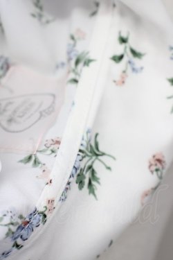 画像8: Honey Cinnamon / フラワーブーケプリントブラウス  白 T-25-01-24-002-LO-BL-SA-ZT390