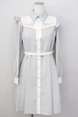 Secret Honey / フロント刺繍グレンチェックシャツワンピース  グレー T-25-01-24-010-CA-OP-SA-ZT330