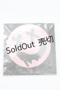 WORLD WIDE LOVE！(Rydia) / 缶バッジ  ピンク T-25-01-26-032-PU-ZA-SA-ZT305