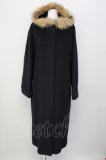 画像1: 【SALE】INGEBORG / 毛皮襟付きコート  ブラック T-25-01-31-024-LO-CO-SA-ZTC041 (1)