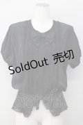INGEBORG / レース&ピンタック半袖ブラウス  ブラック T-25-01-31-008-LO-BL-SA-ZT375