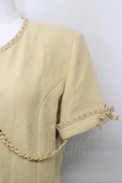 画像3: INGEBORG / チェーン付き半袖ノーカーラージャケット  ベージュ T-25-01-31-014-LO-JA-SA-ZT374