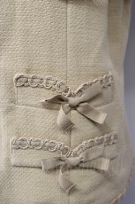 画像5: 【SALE】INGEBORG / チェーン付き半袖ノーカーラージャケット  ベージュ T-25-01-31-014-LO-JA-SA-ZT374 (5)