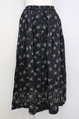 LOLITAその他(お買取対象外) / フラワープリントスカート  黒Ｘグレー T-25-02-06-029-LO-BL-SA-ZT435