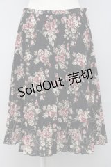 L'EST ROSE / ローズブーケプリントスカート  黒Ｘピンク T-25-02-06-031-LO-SK-SA-ZT435