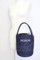 画像8: 【SALE】INGEBORG / チャーム付き巾着ハンドバッグ  ネイビー T-25-02-06-042-LO-BG-SA-ZT433 (8)