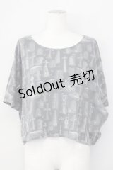 Q-pot. / ユニクロコラボ半袖カットソー  グレー T-25-02-21-007-QP-TO-SA-ZI
