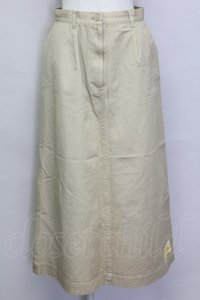 NATURE TRAIL / クマワッペンチノスカート L ベージュ T-25-02-23-028-LO-SK-SA-ZT121