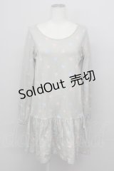 MILK / UTコラボドットワンピース  グレー T-25-03-08-025-ML-OP-SA-ZI