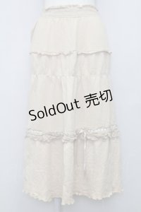 Emily Temple cute / はしごレースリボンロングカットスカート  ベージュ T-25-03-08-036-ET-SK-SA-ZI