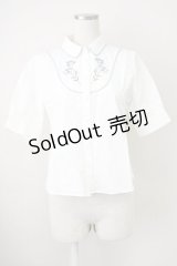Fi.n.t / わすれな草刺繍ヨーク切替シャツ  白 T-25-03-14-006-CA-BL-SA-ZI