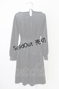 画像2: axes femme POETIQUE / ポケット刺繍ベロアワンピース  黒Ｘ白 T-25-03-17-020-AX-OP-SA-ZI