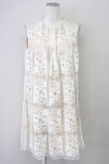 ANNA SUI / フラワーレースリボンノースリーブワンピース 2 ベージュ T-25-03-26-022-PU-OP-SA-ZI